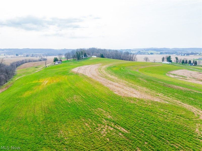 N American Road, Dover, OH 44622 Photo 6