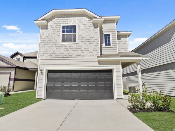 11111 Luckenbach Loop, Converse, TX 78109