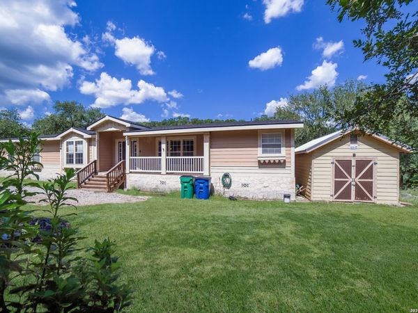 5715 Chimney Rock, Canyon Lake, TX 78133