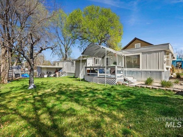 341 Bruneau Street East, Hagerman, ID 83332