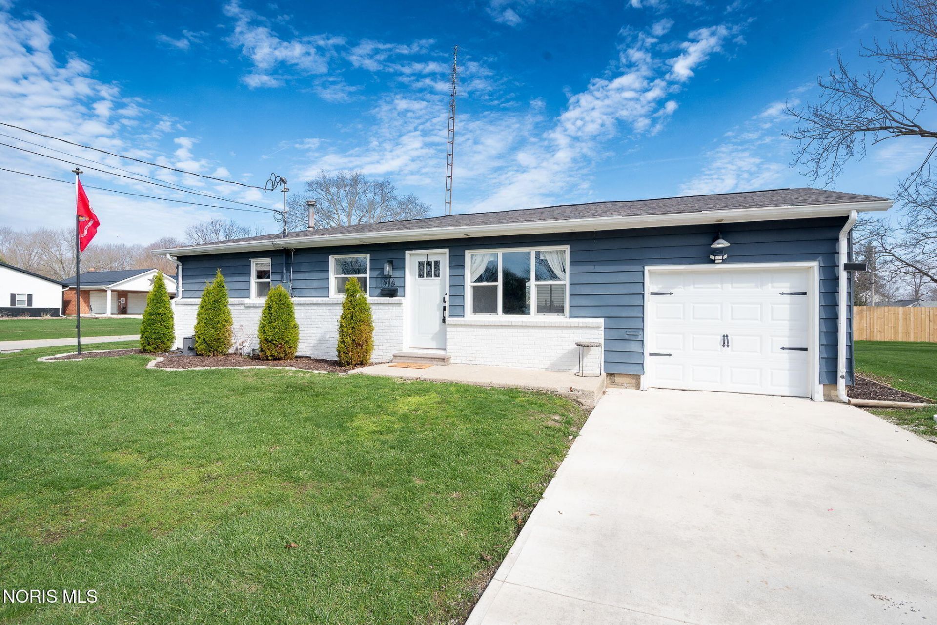 916 Navarre Avenue, Bryan, OH 43506 Main Photo