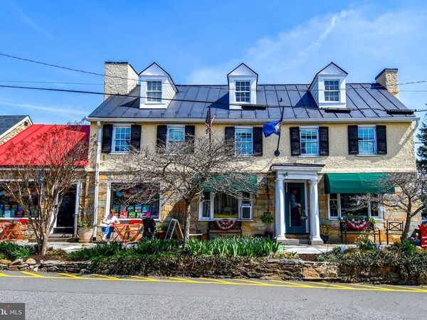 17 - Apt. #1 MADISION STREET, MIDDLEBURG, VA 20117