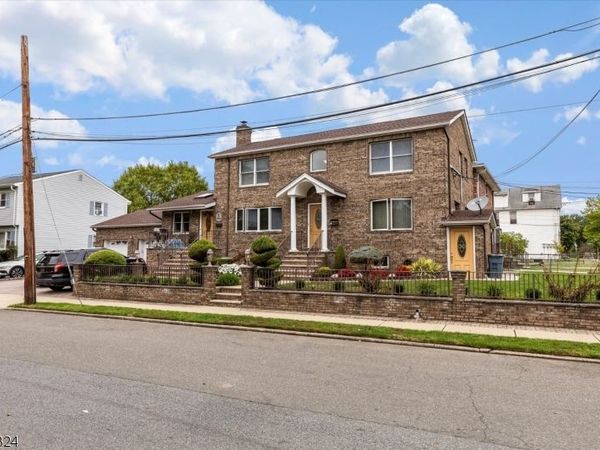 4 Coppola St, Nutley, NJ 07110