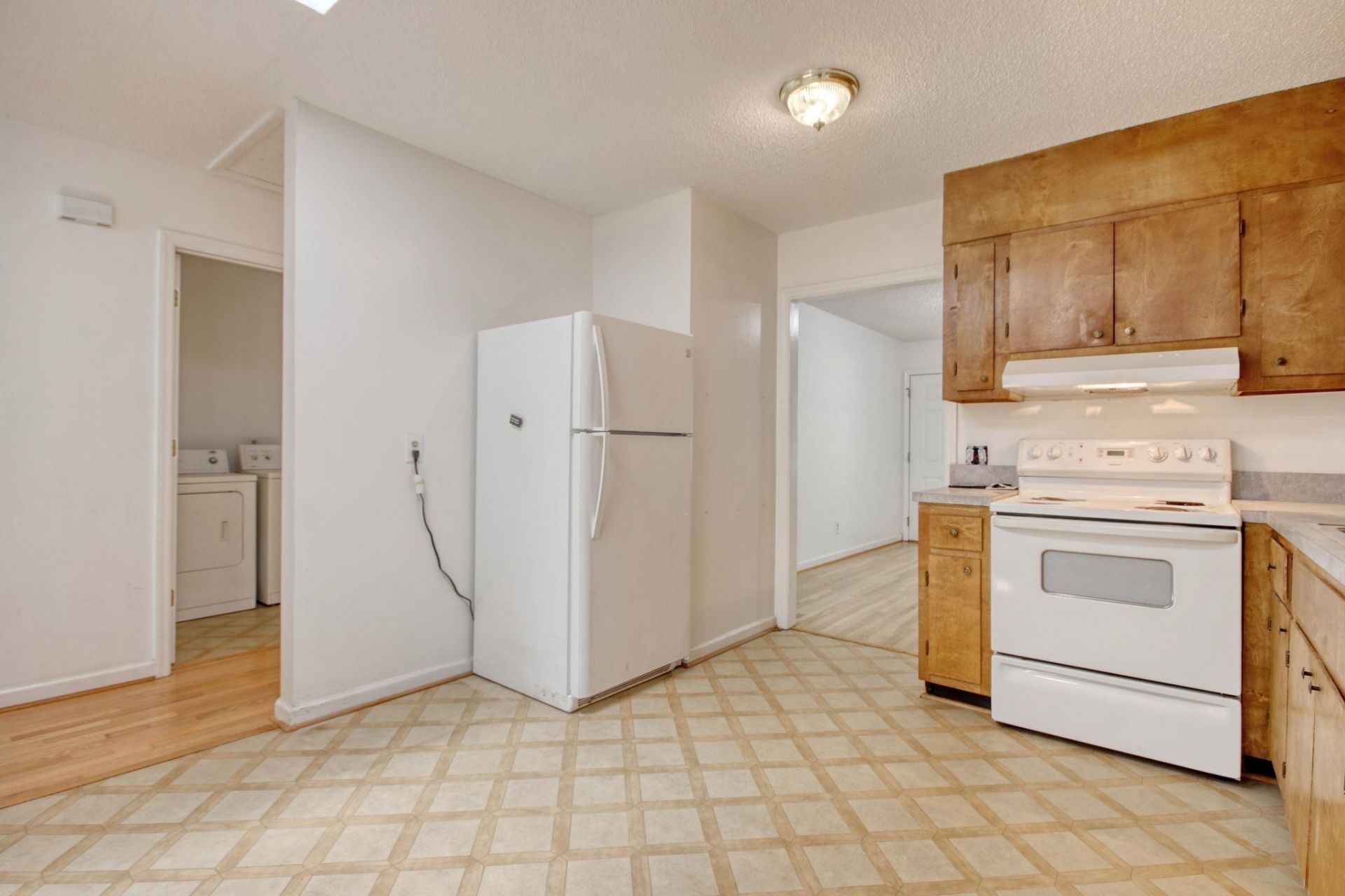 1028 Duke St.  Photo 27