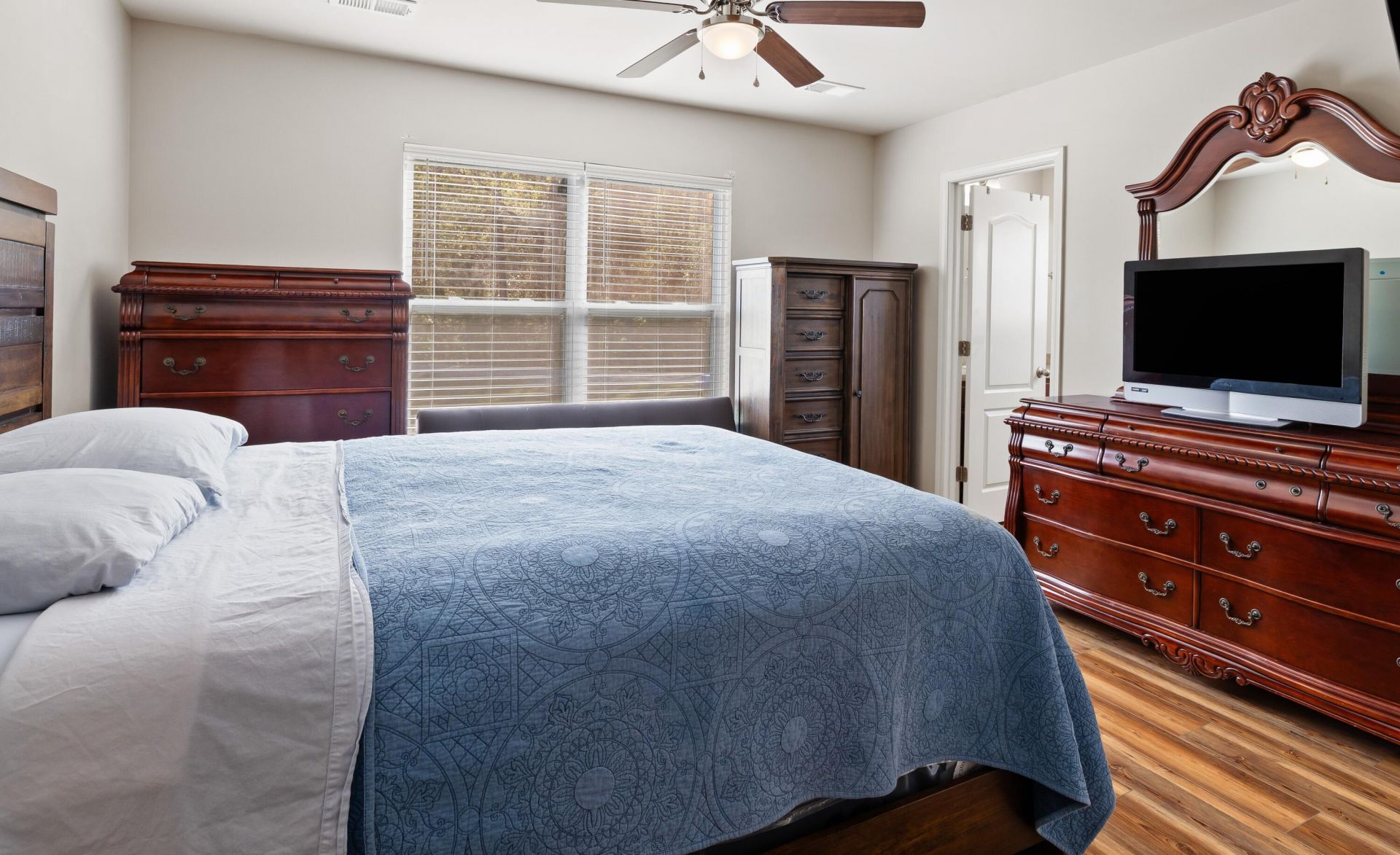 184 Brittondale Road Photo 14