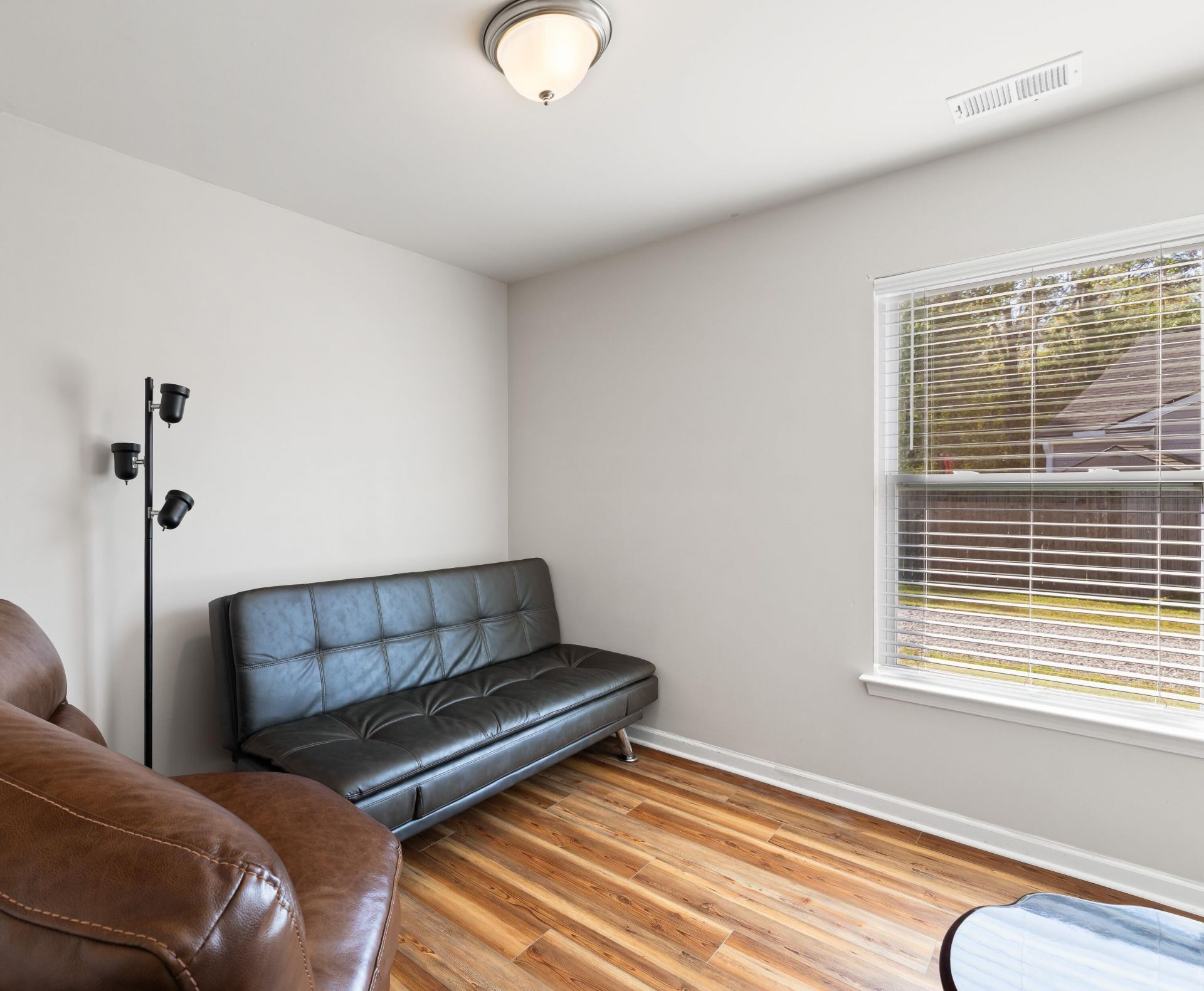 184 Brittondale Road Photo 17