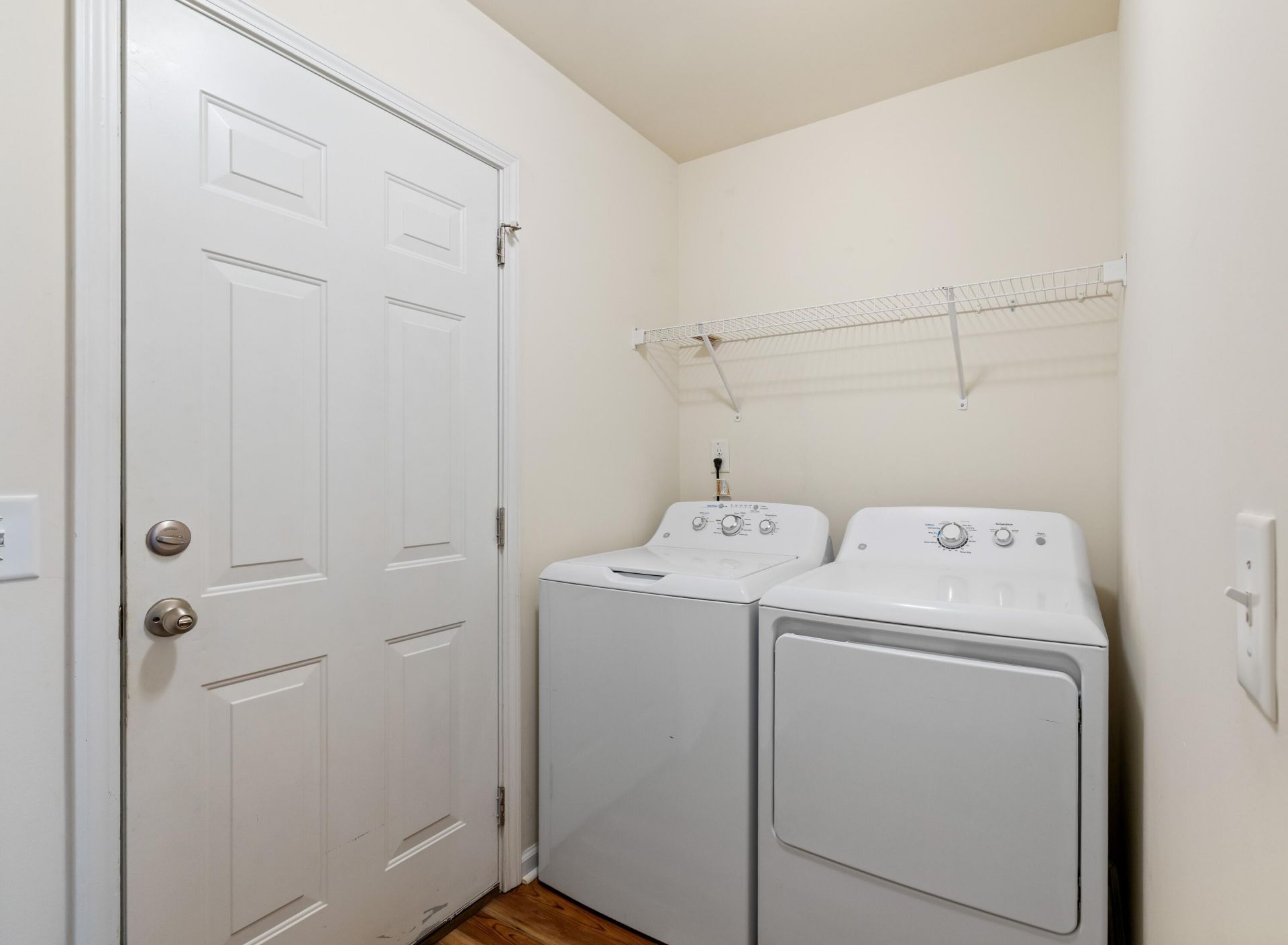 184 Brittondale Road Photo 21