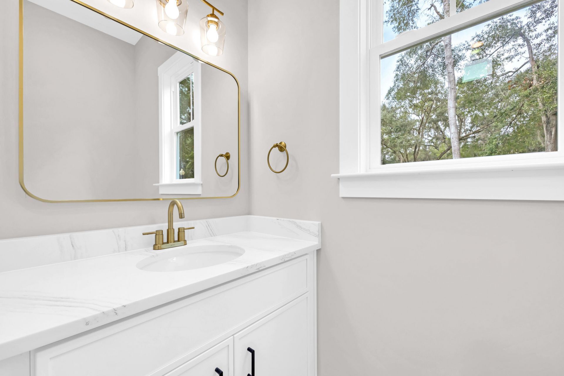 255 Madison Drive Photo 11