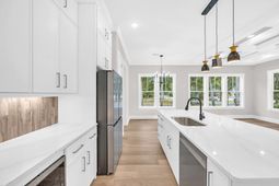 255 Madison Drive photo 4