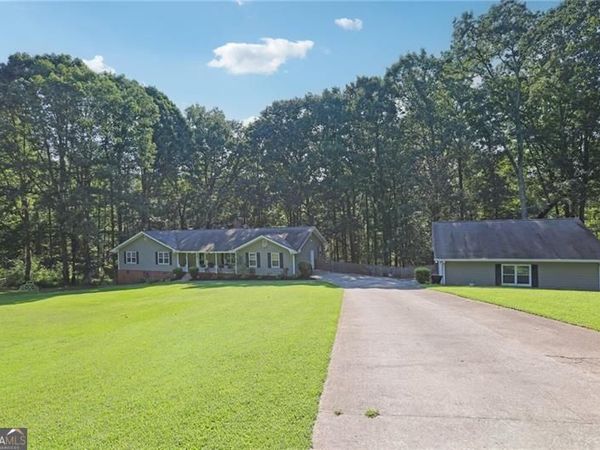 3284 Creekside Drive SE, Conyers, GA 30094