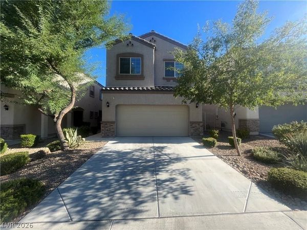 8461 Blacktip Avenue , Las Vegas, NV 89117