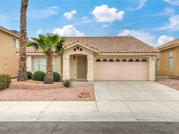 8713 Blazing Saddle Avenue , Las Vegas, NV 89129