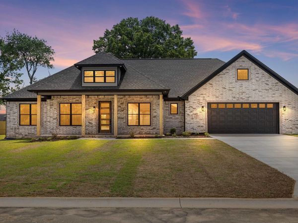 1705 Seattle Slew Street, Searcy, AR 72143