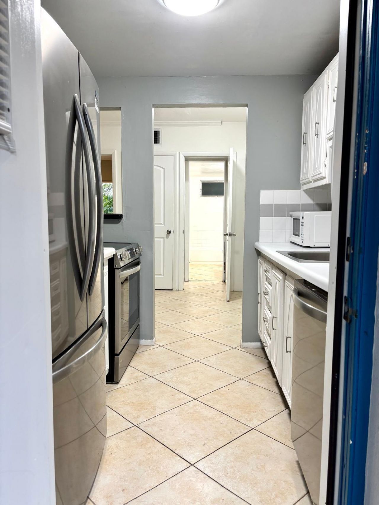 1407 NE 56th Street, Unit 207, Fort Lauderdale, FL 33334 Photo