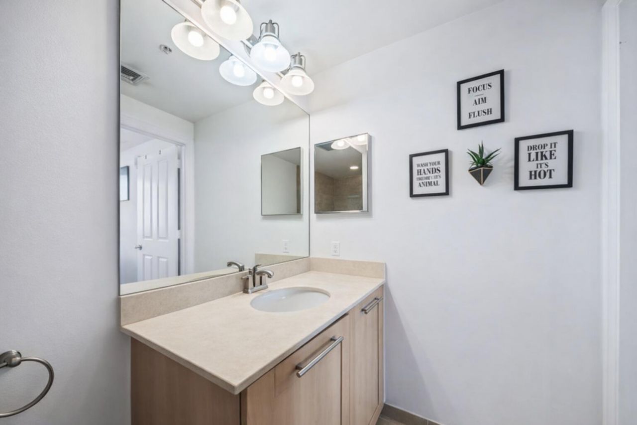 511 SE 5 Avenue, Unit 1722, Fort Lauderdale, FL 33301 Photo