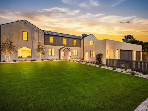 8341 La Jolla Scenic Drive N, La Jolla, CA 92037