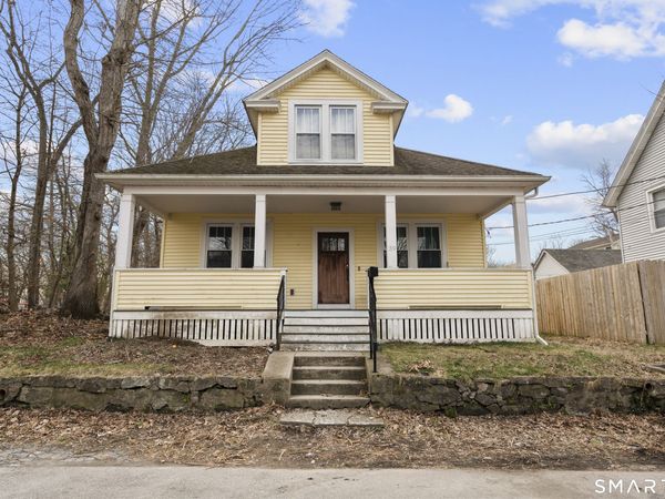 39 Oakridge, Norwich, CT 06360