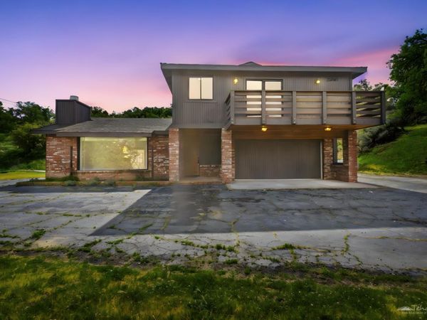 27961 Preakness Drive, Tehachapi, CA 93561