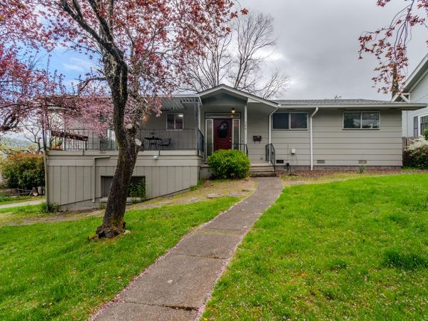 390 Morton Street, Ashland, OR 97520