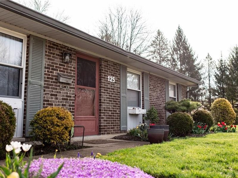 125 Gulfwood Court, Centerville, OH 45458 Photo 2