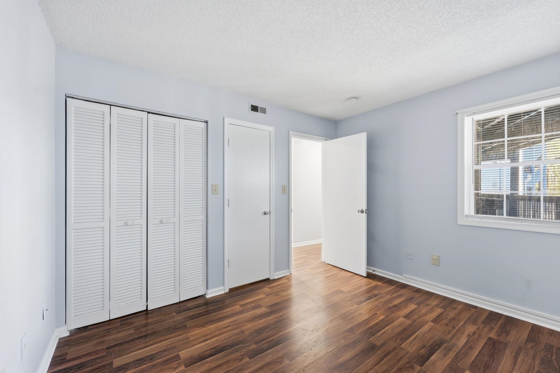 1500 Cenith Dr. Photo 13