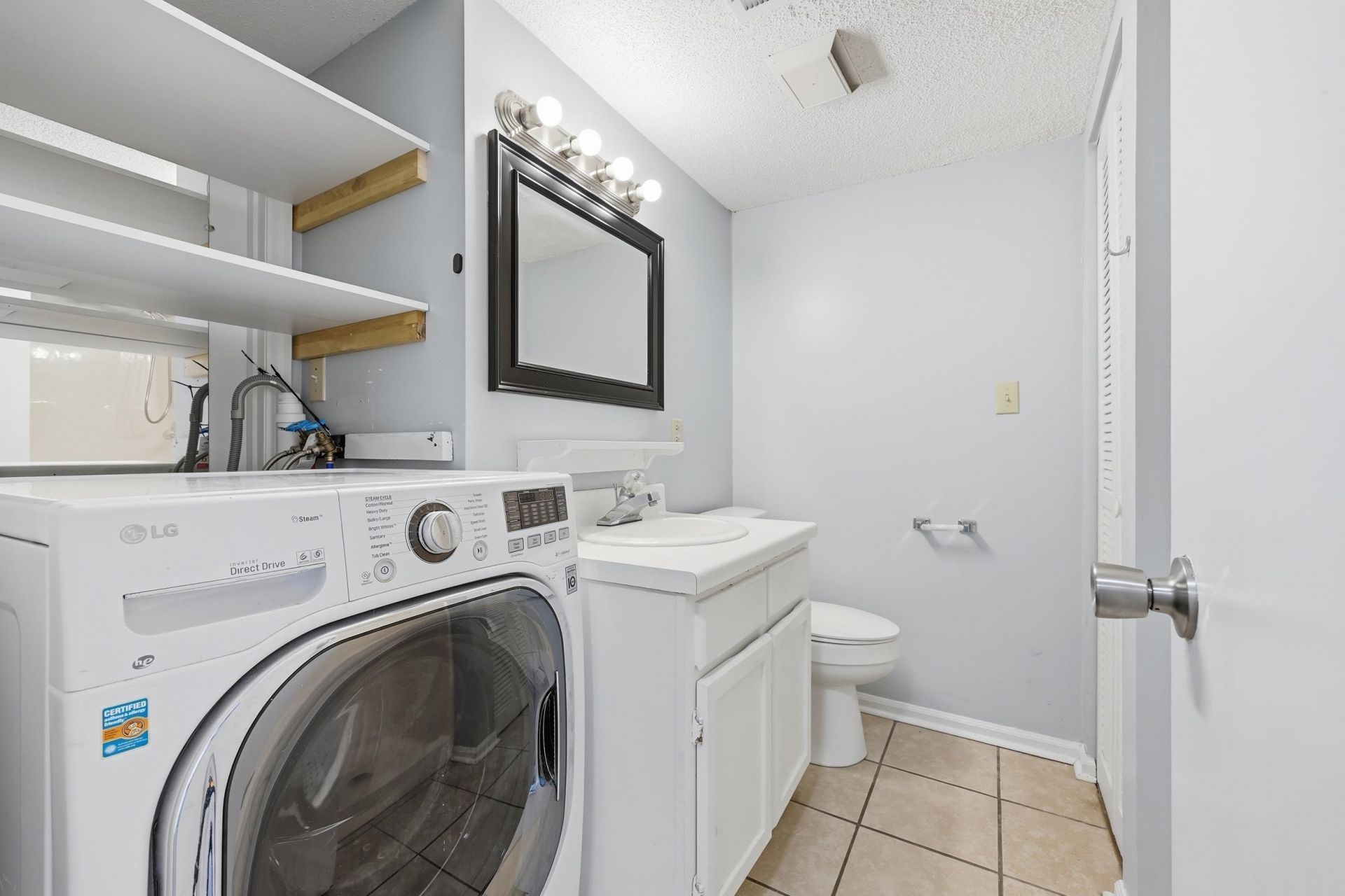 1500 Cenith Dr. Photo 15