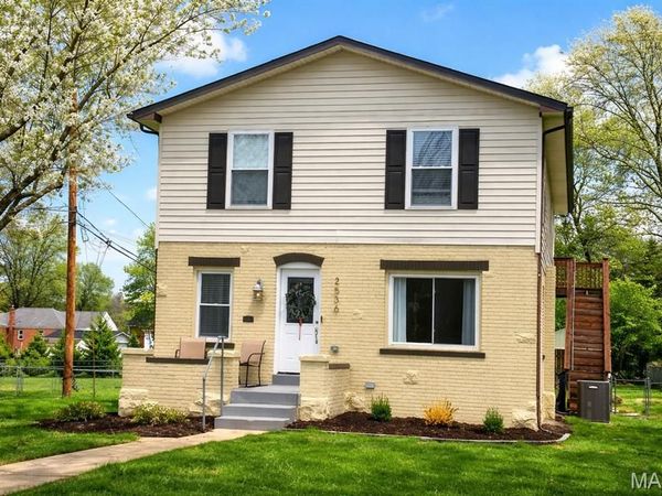 2536 Sims Avenue , St Louis, MO 63114
