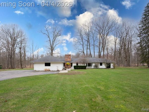 1530 S Baldwin Road, Orion Twp, MI 48360
