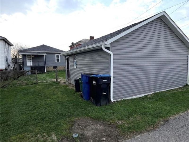 776 Larzelere Avenue , Zanesville, OH 43701 Photo 4