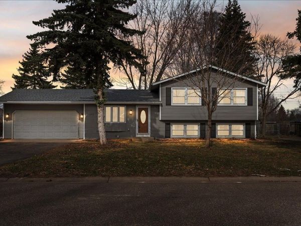 16263 Fishing Way W, Rosemount, MN 55068