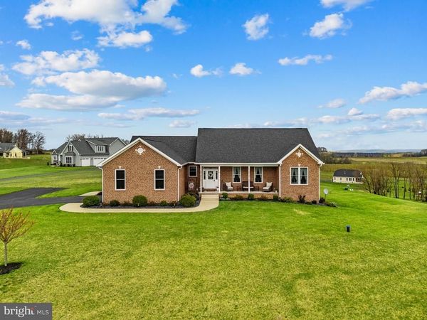 100 POMME CIRCLE, STEPHENS CITY, VA 22655