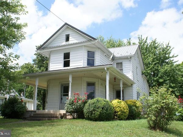 2419 APPLE WAY, CHAMBERSBURG, PA 17202