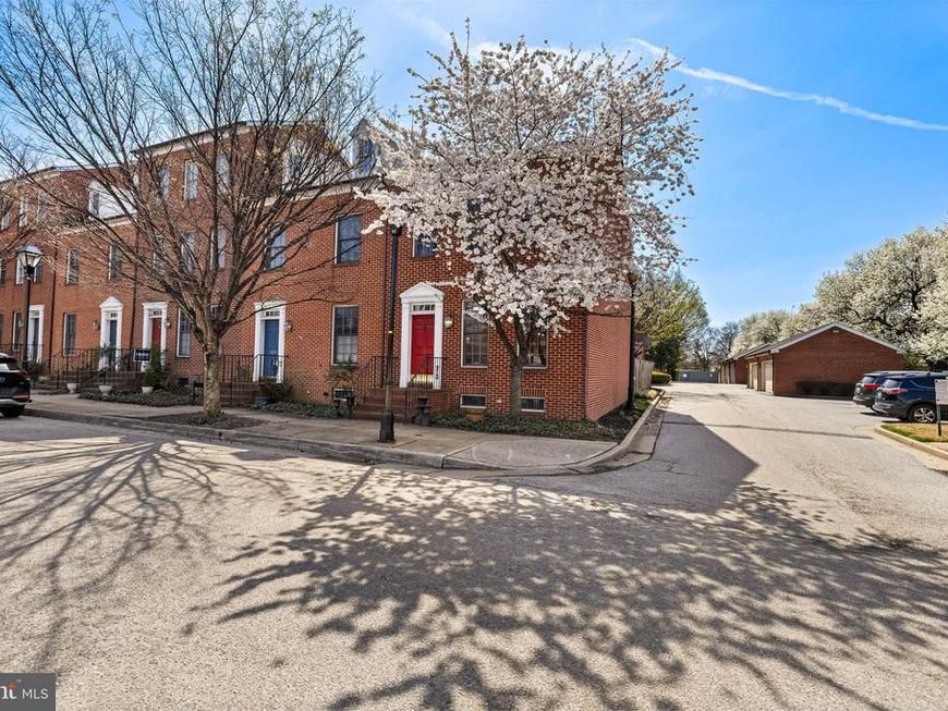 211 W Hill Street, Baltimore, MD 21230 Main Photo