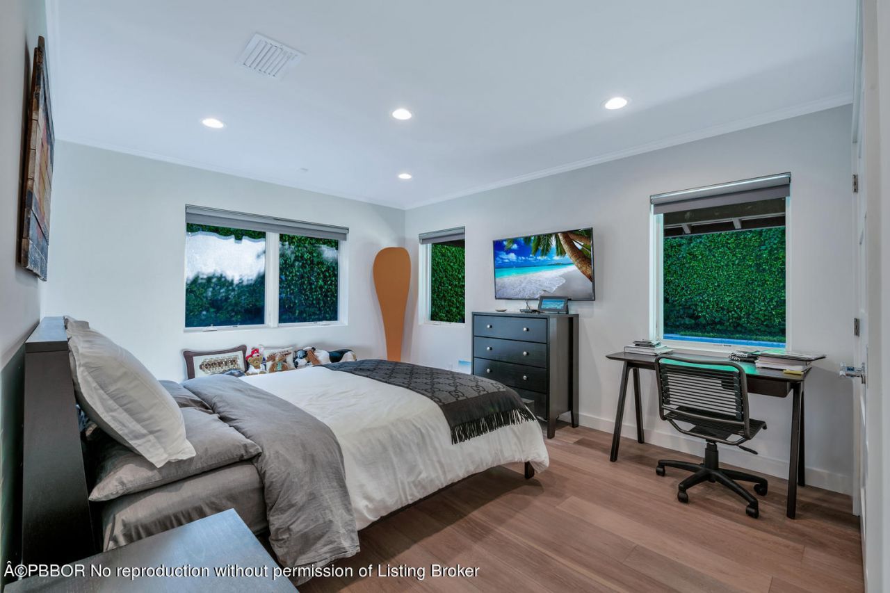 264 Sandpiper Drive, Palm Beach, FL 33480 Photo