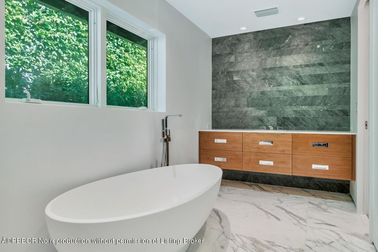 264 Sandpiper Drive, Palm Beach, FL 33480 Photo