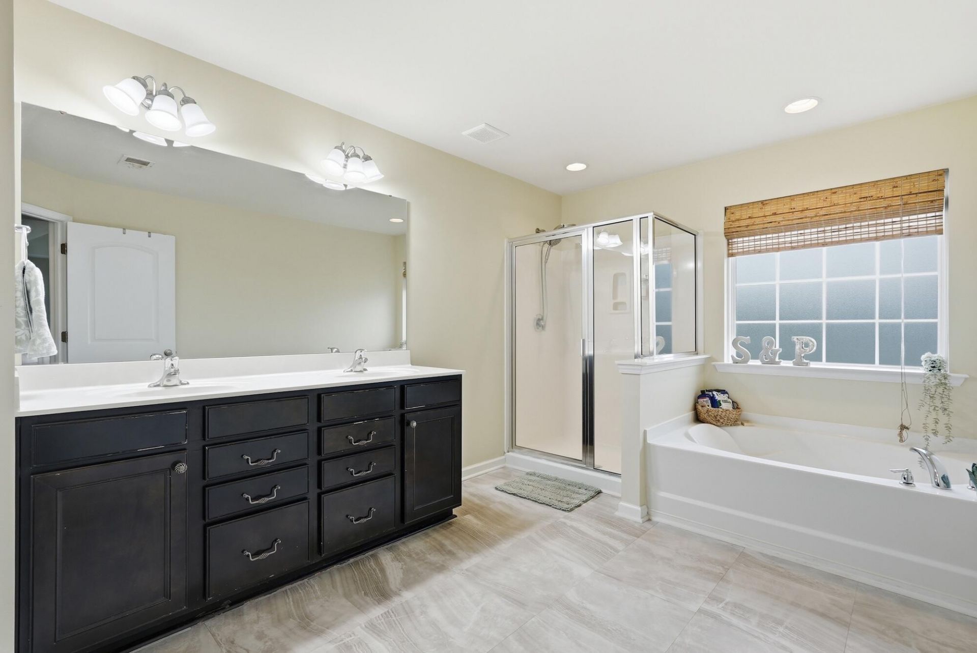 134 Mission Way Photo 25