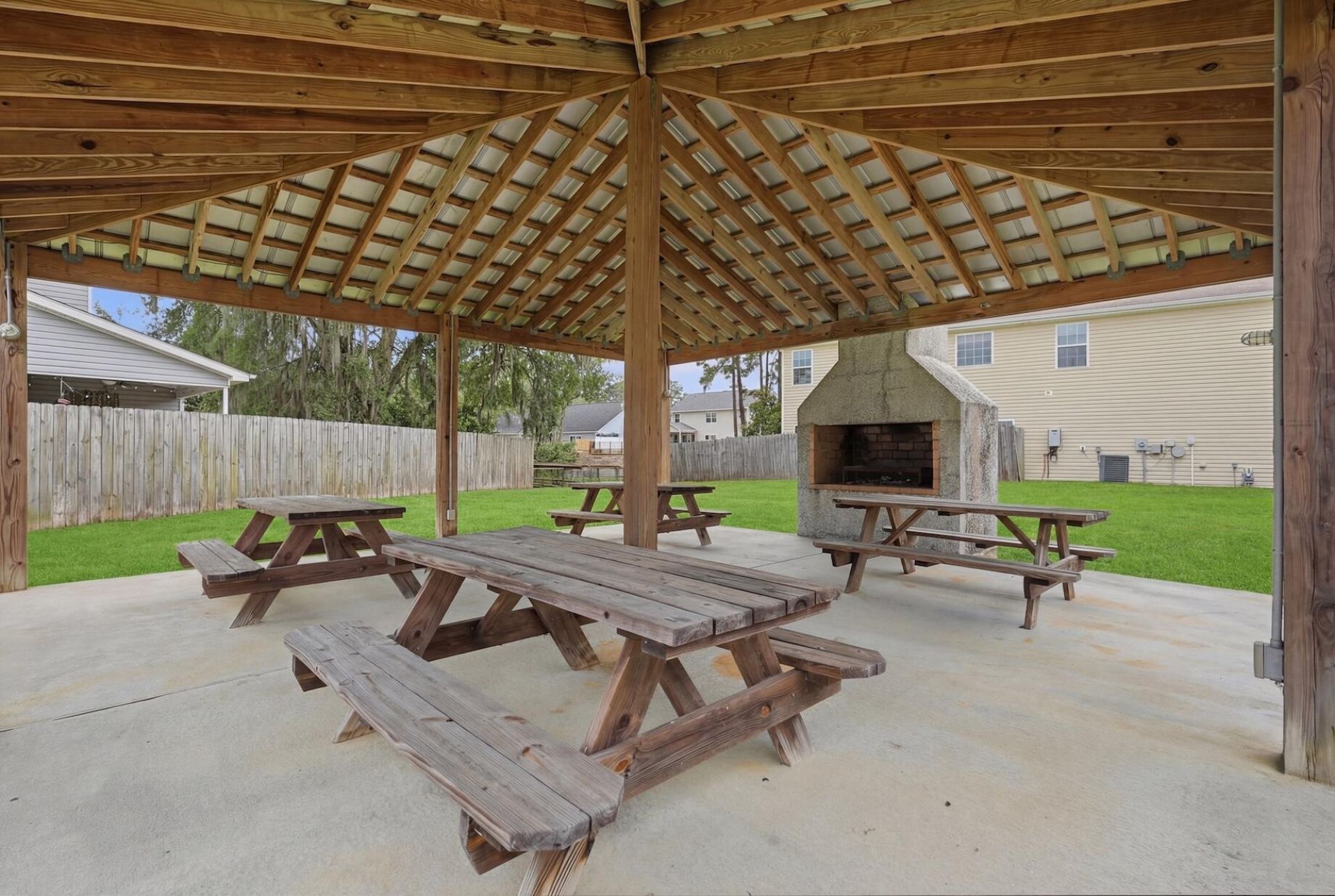 134 Mission Way Photo 45