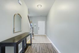 134 Mission Way photo 4