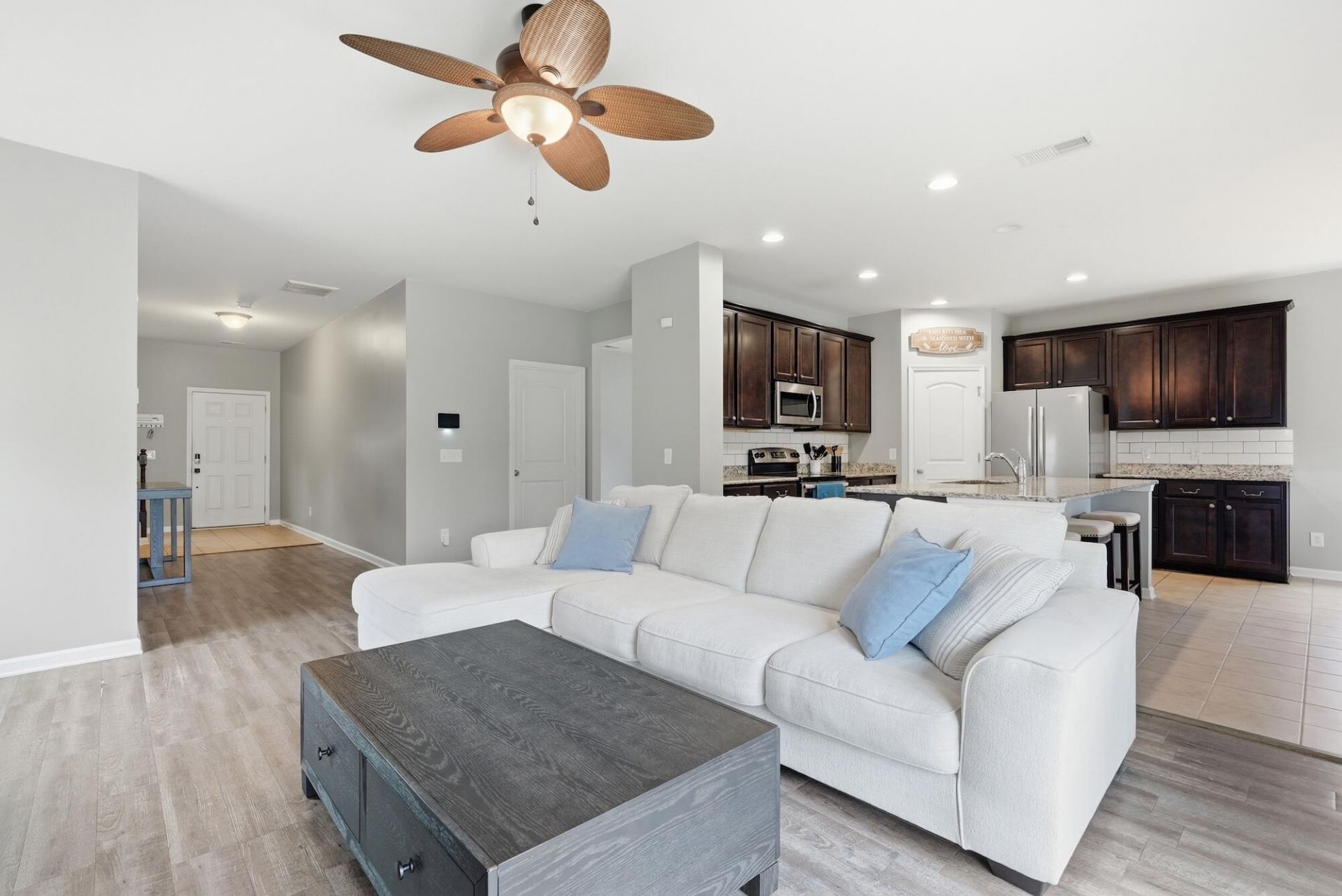 134 Mission Way Photo 7