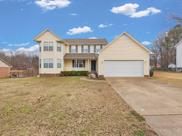 62 River Chase Dr, Jackson, TN 38305