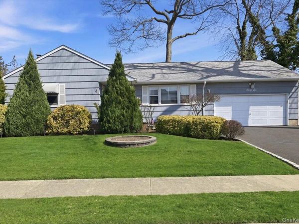 46 Bedford Avenue, Massapequa, NY 11758