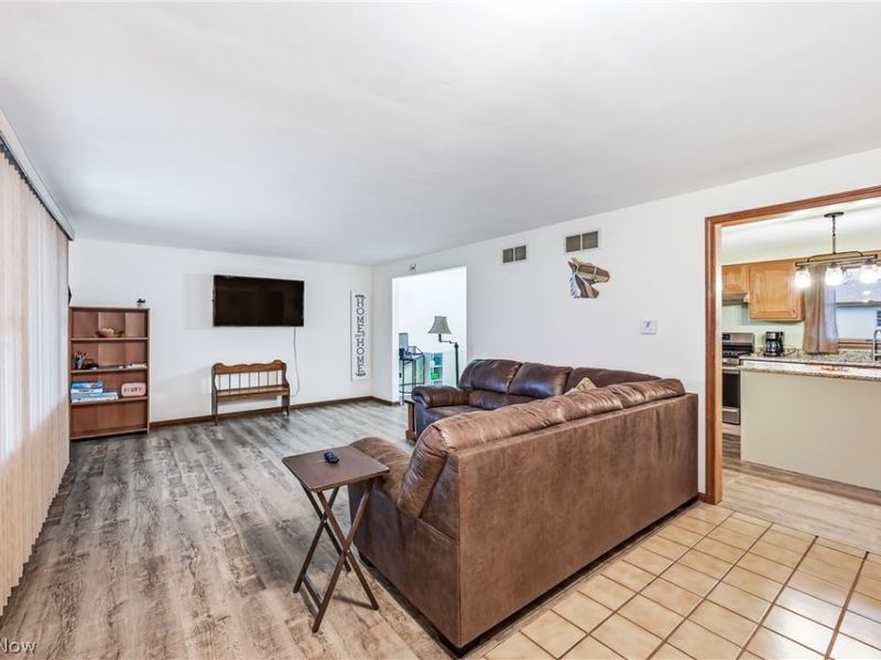 4562 Sheffield Drive , Austintown, OH 44515 Photo 14