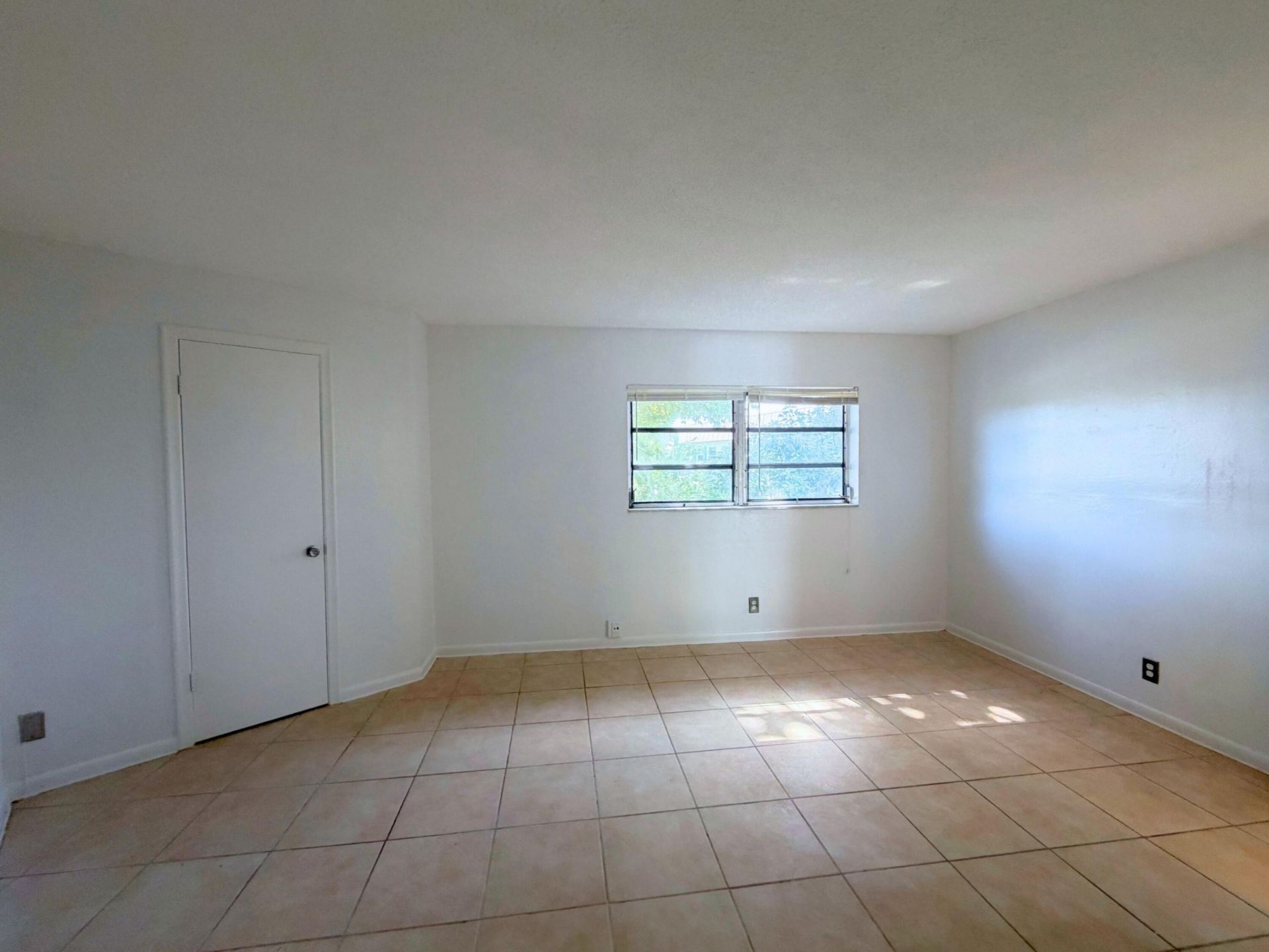 519 W Kalmia Drive, Unit 1, Lake Park, FL 33403 Photo