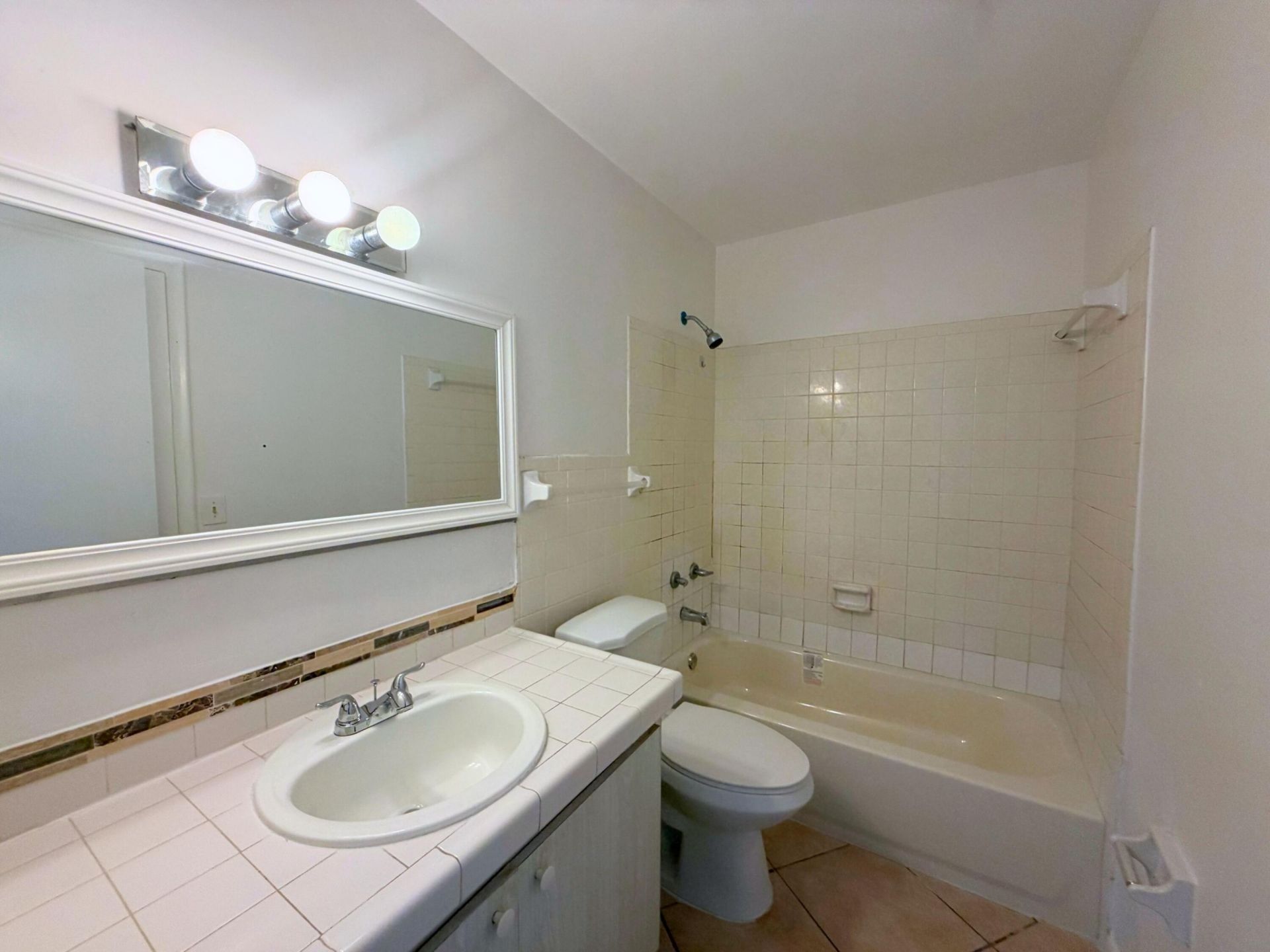 519 W Kalmia Drive, Unit 1, Lake Park, FL 33403 Photo