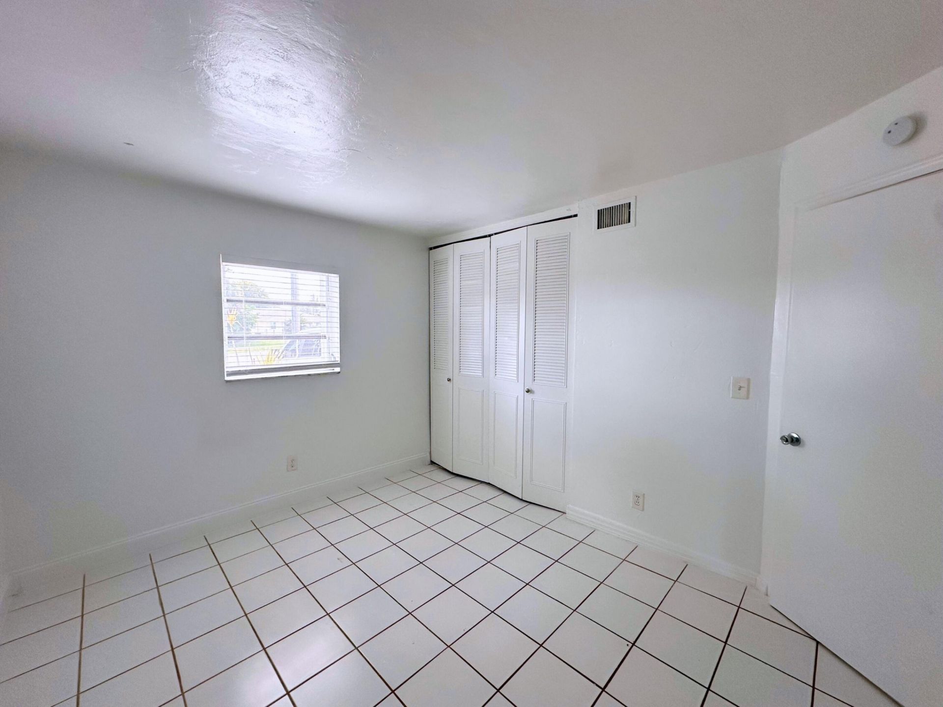 519 W Kalmia Drive, Unit 2, West Palm Beach, FL 33403 Photo