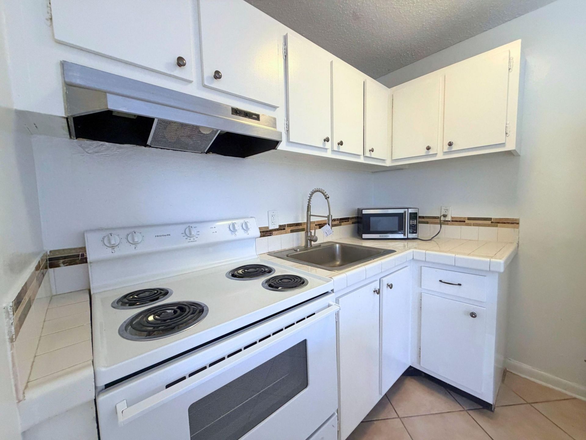 519 W Kalmia Drive, Unit 1, Lake Park, FL 33403 Photo