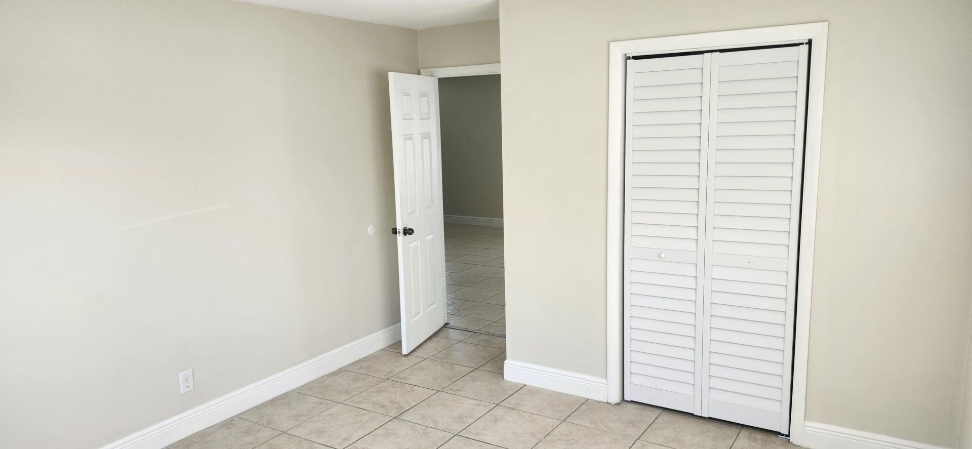 564 Holly Drive, Unit #1, Palm Beach Gardens, FL 33410 Photo