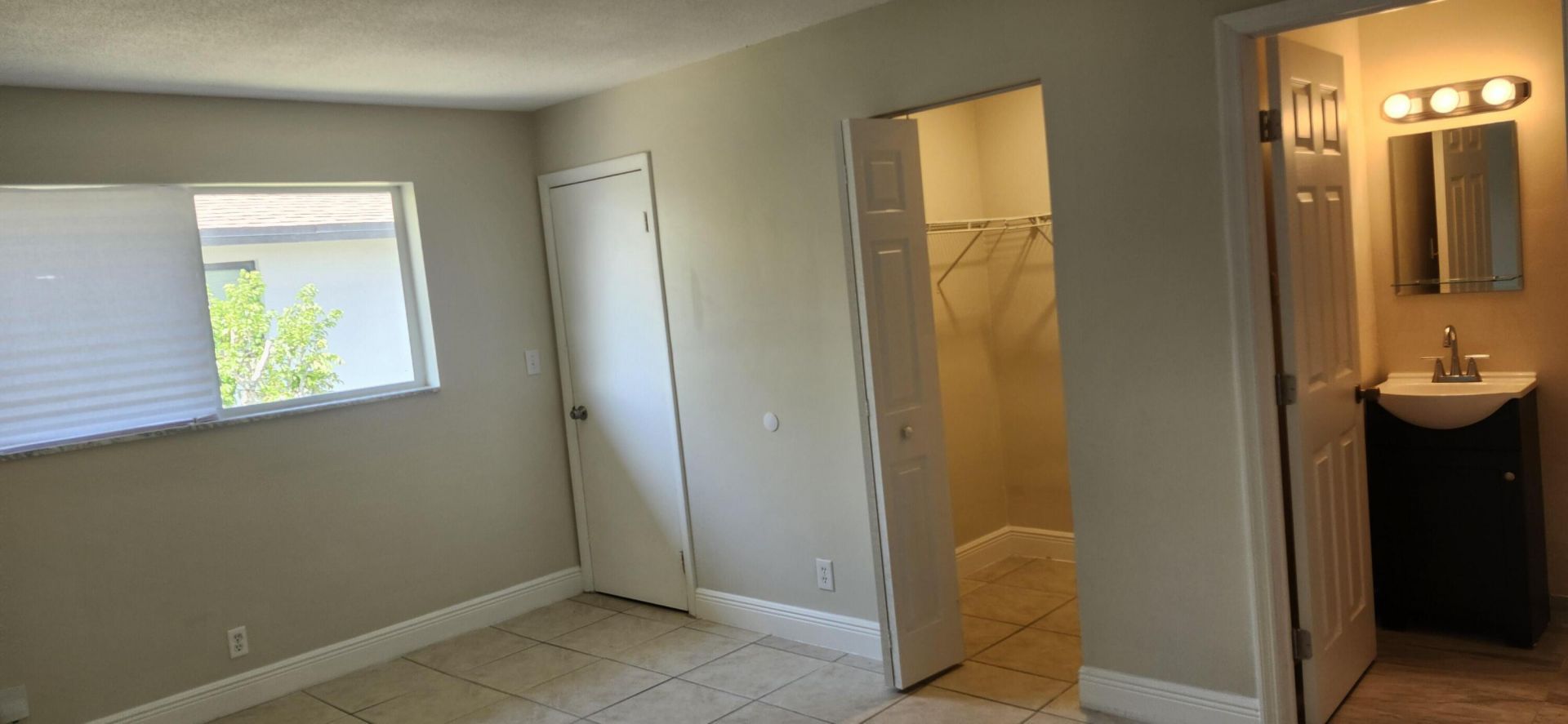 564 Holly Drive, Unit #1, Palm Beach Gardens, FL 33410 Photo