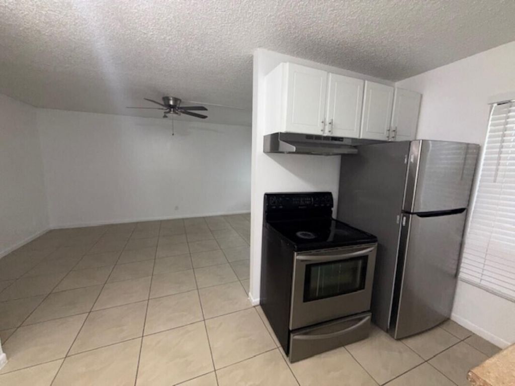 889 Riverside Drive, Unit 218, Fort Lauderdale, FL 33312 Photo