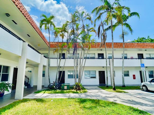 400 NW 65th Avenue, Unit 114, Margate, FL 33063